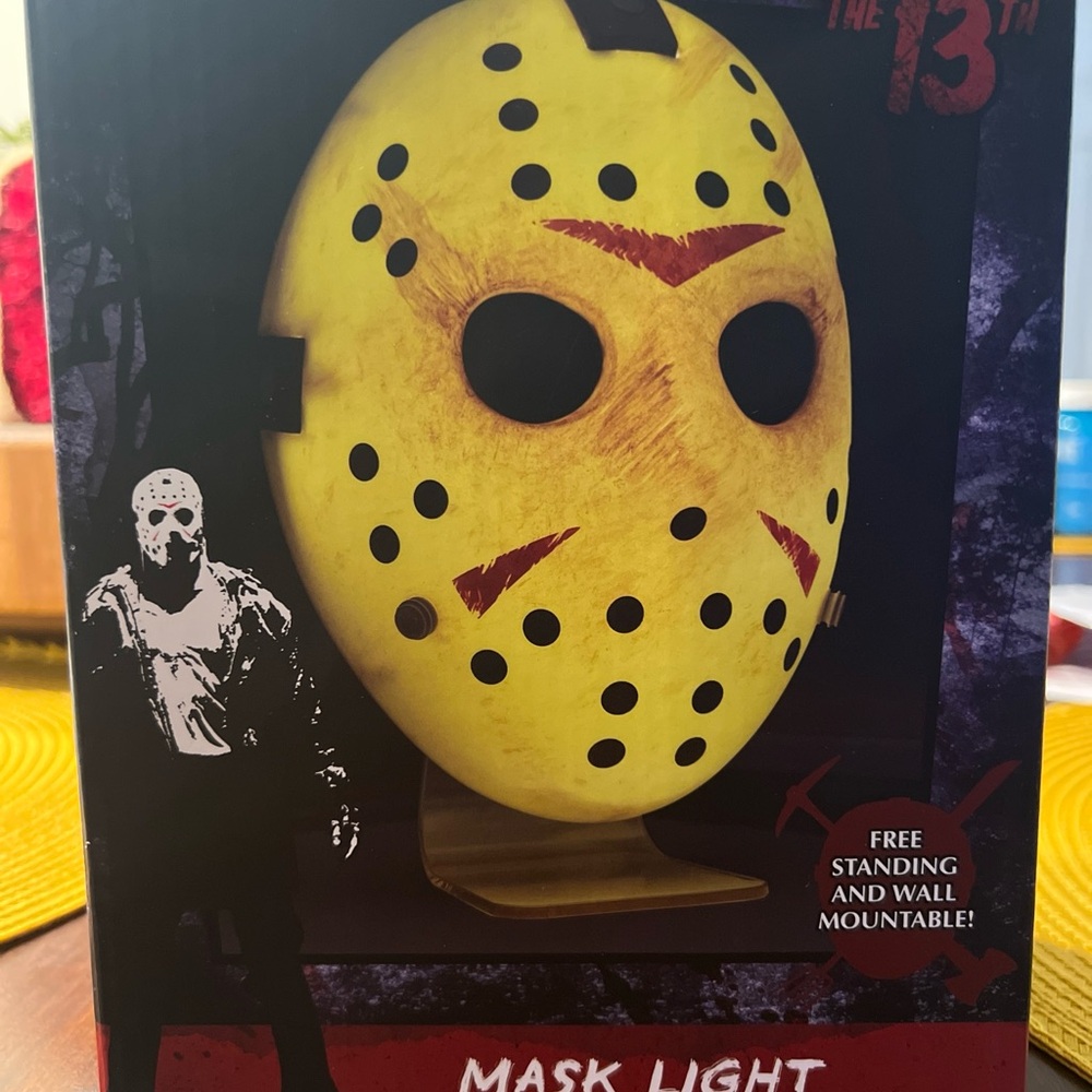 Friday the 13th Mask Light - Yellow